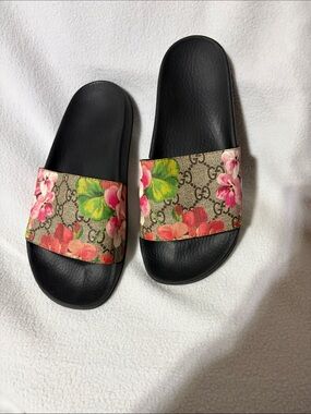 Gucci  Black Slides with Floral Print top